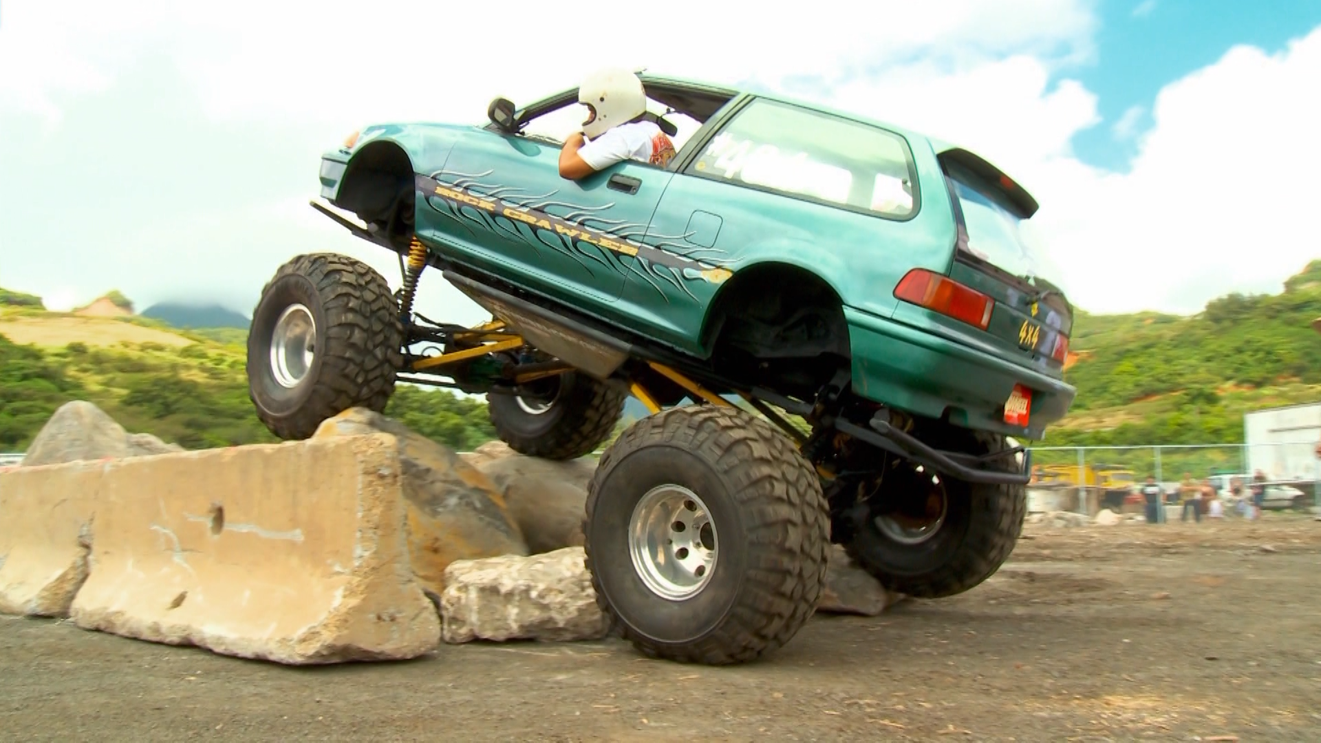 Island Driver TV: Rock Climbing Autos